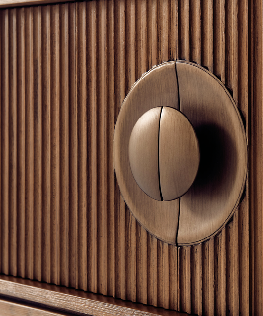 Arena Media Cabinet ↑22" (56cm)